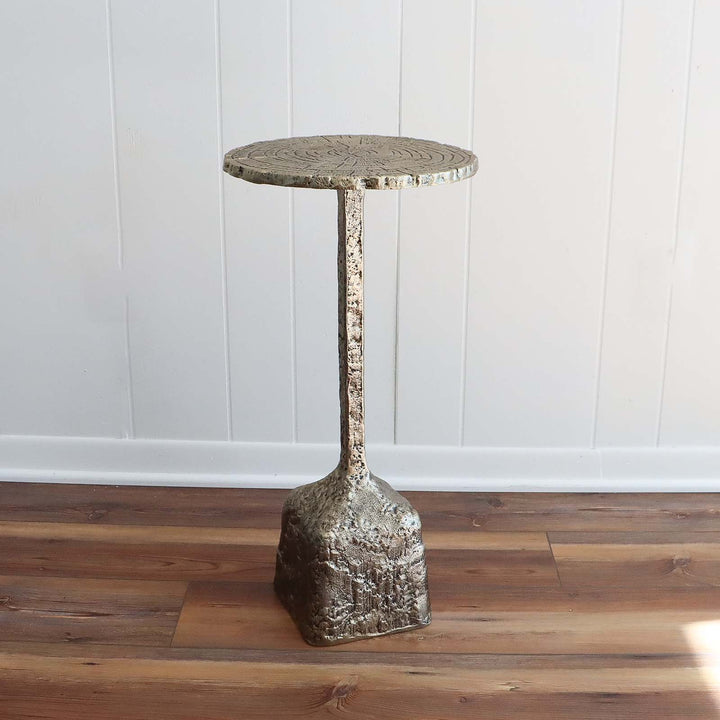 Karl Drink Table