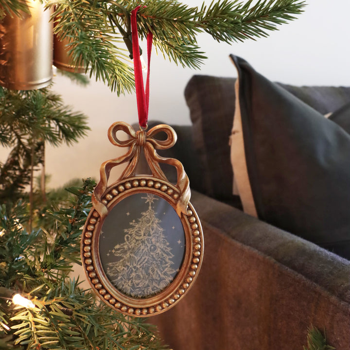 Gold Oval Ornament