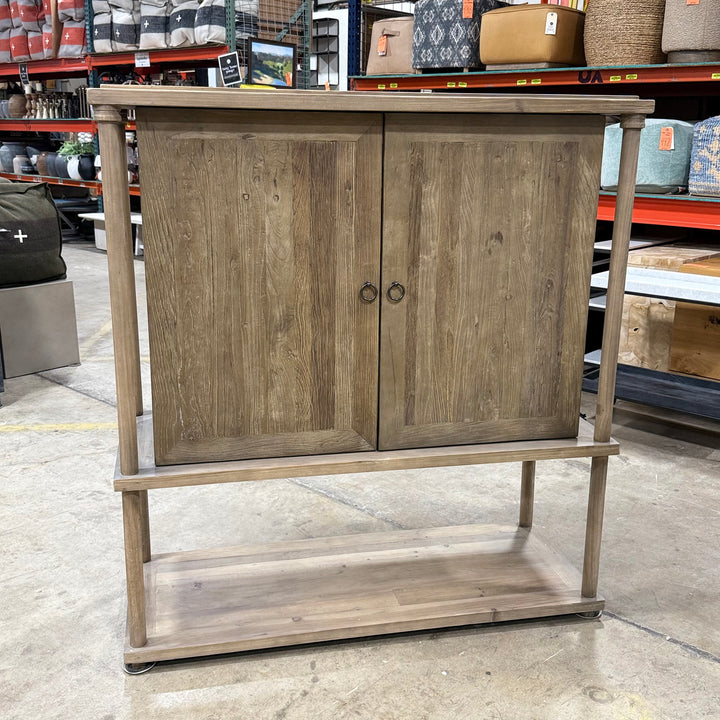 Mally Cabinet