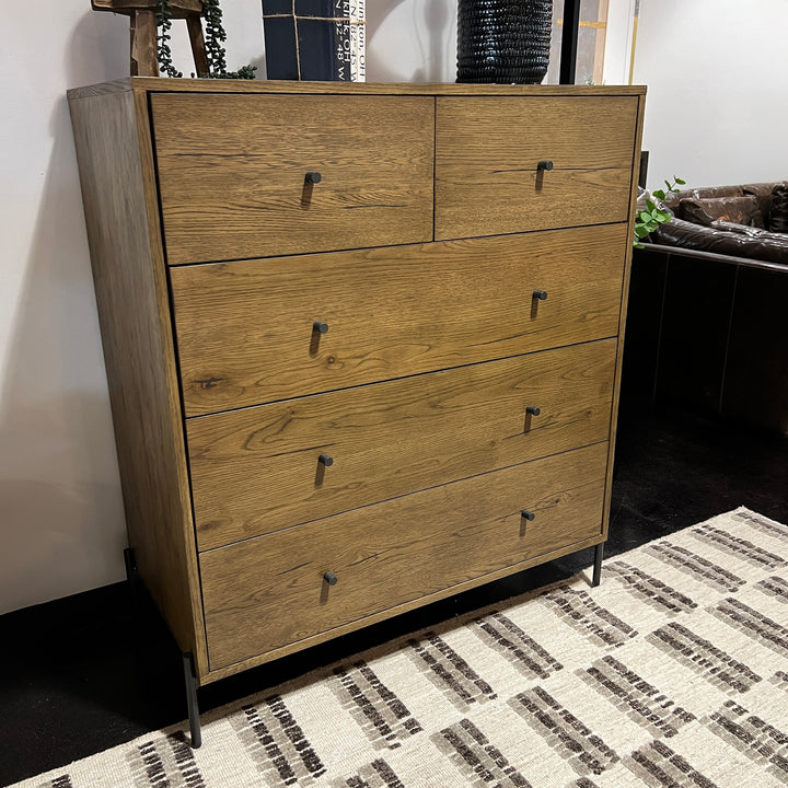 Valin Dresser