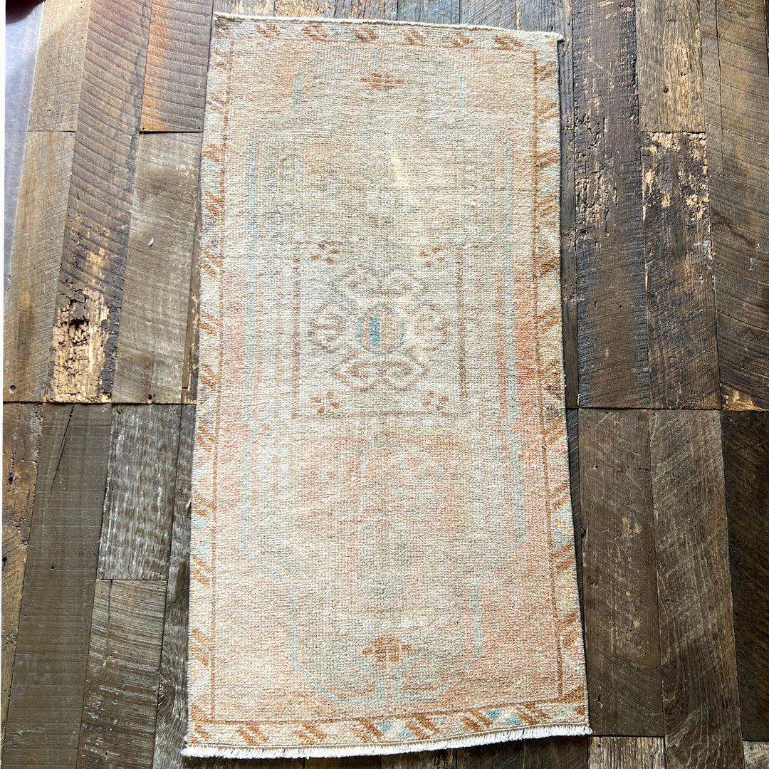 Vintage Rug No. 65