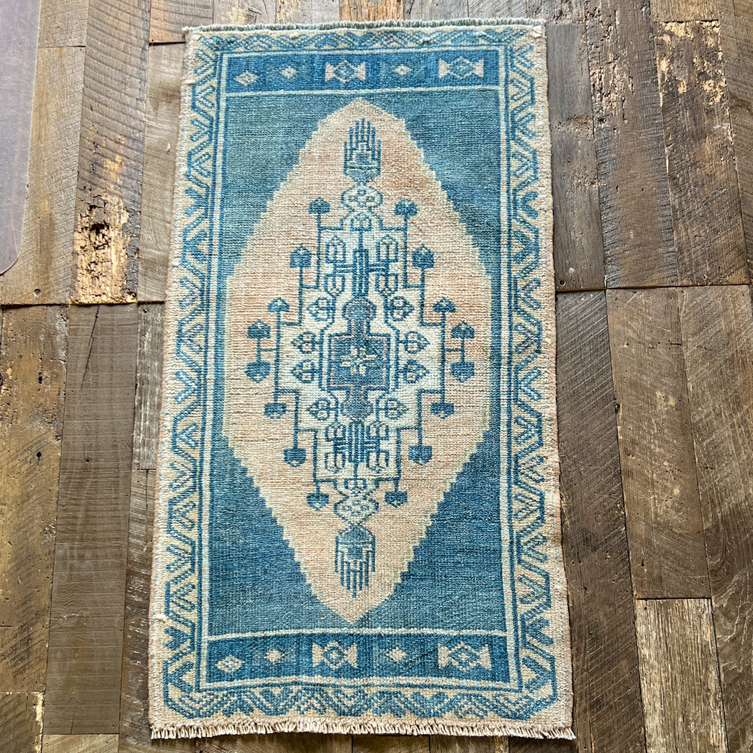 Vintage Rug No. 71