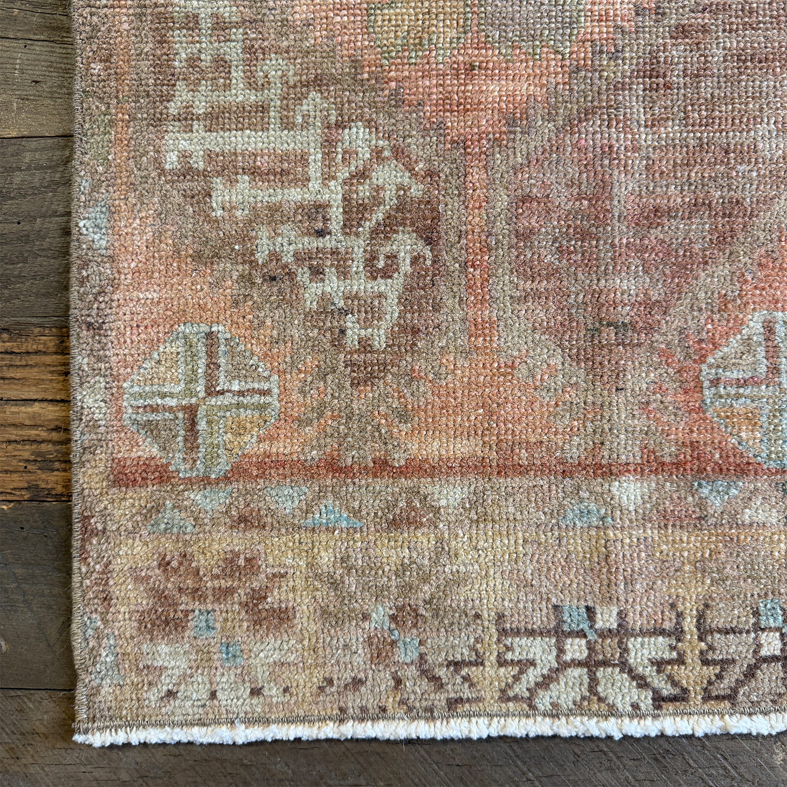 Vintage Rug No. 100