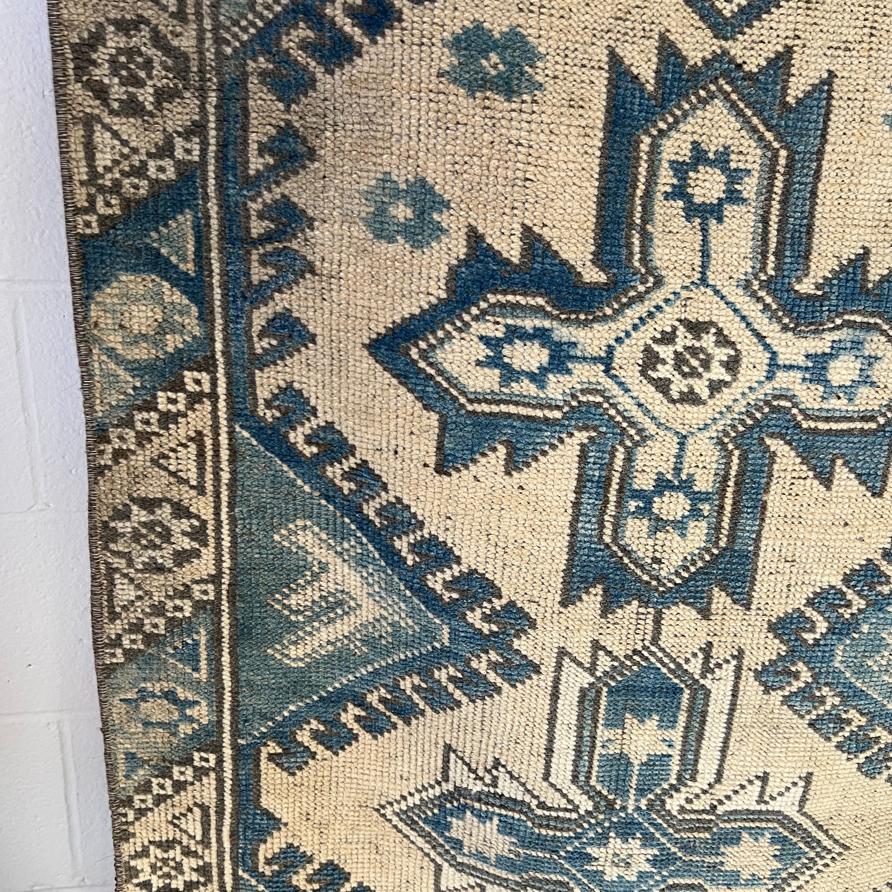 Vintage Rug No. 26