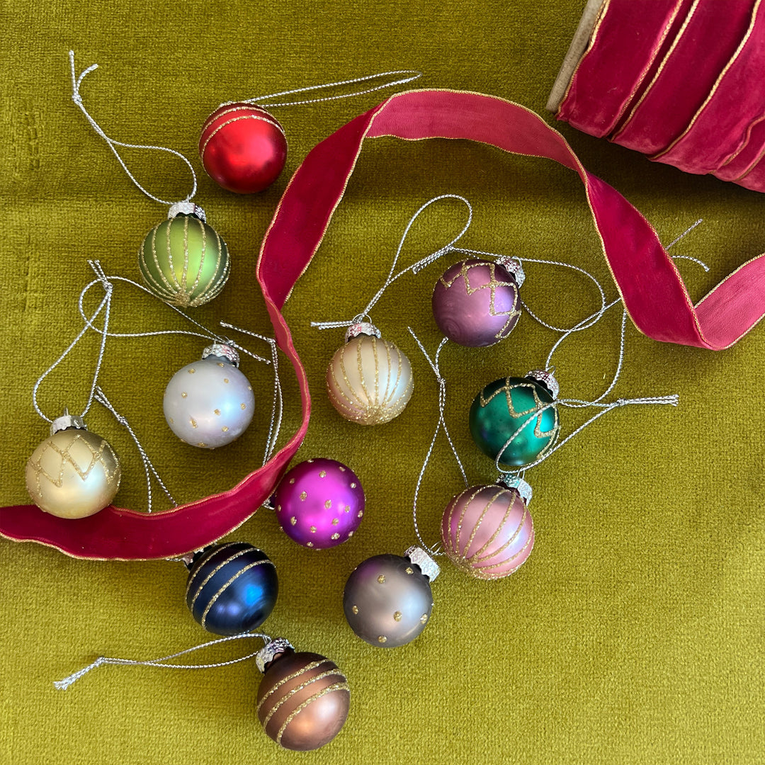 Box of 12 Ornaments