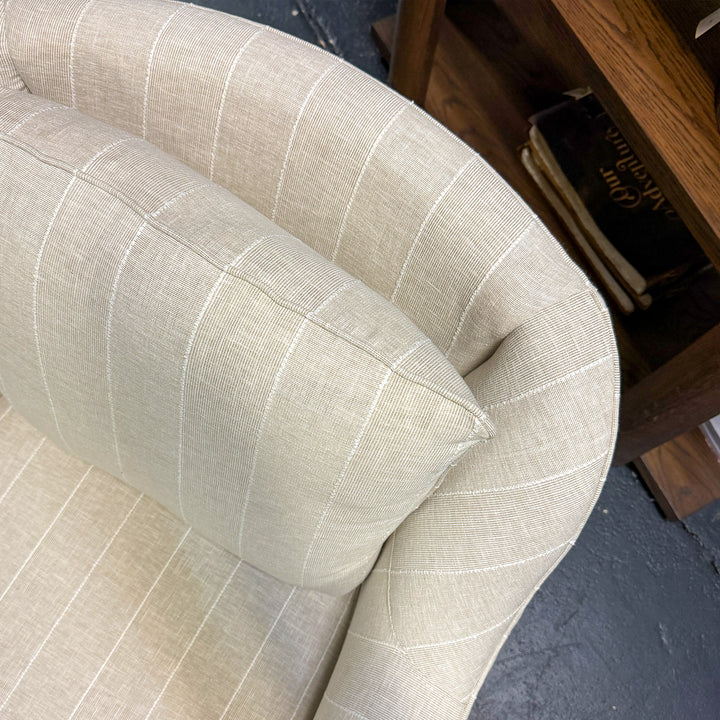 Hollins Swivel Chair