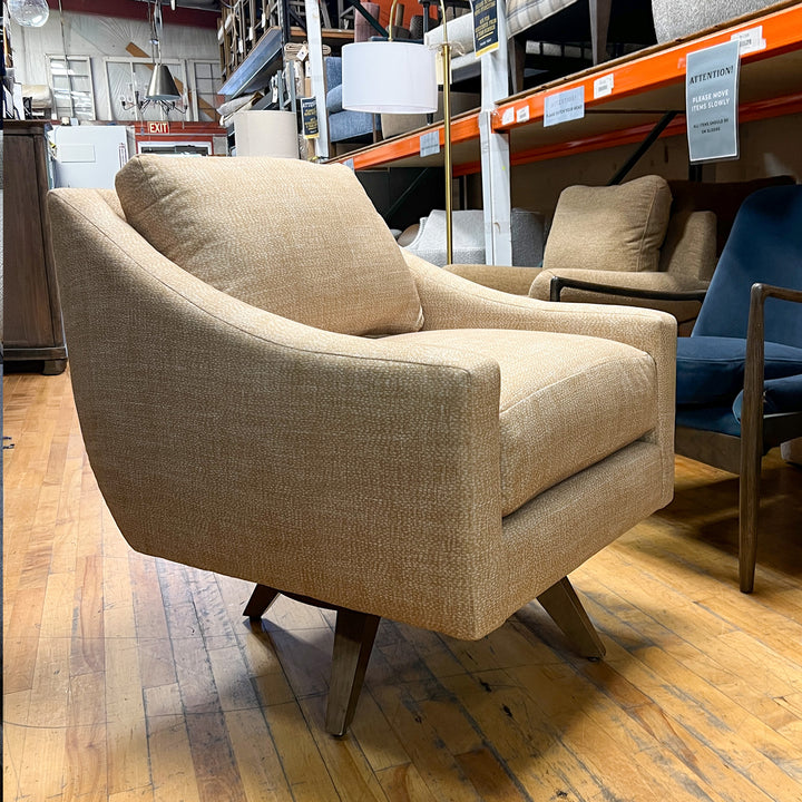 Nash Swivel Chair