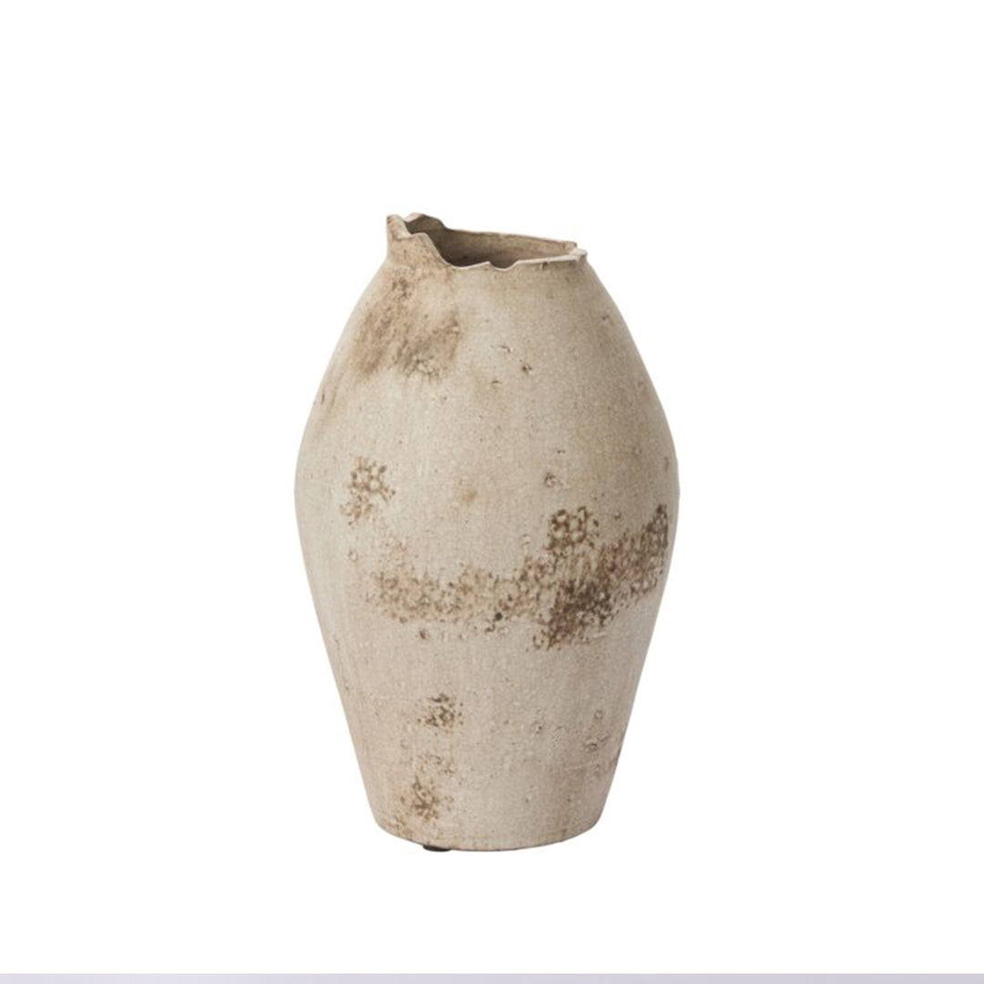 Danez Vase