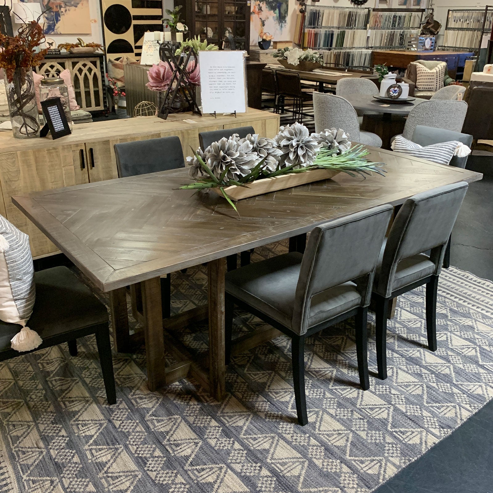 Hilde 84" Dining Table