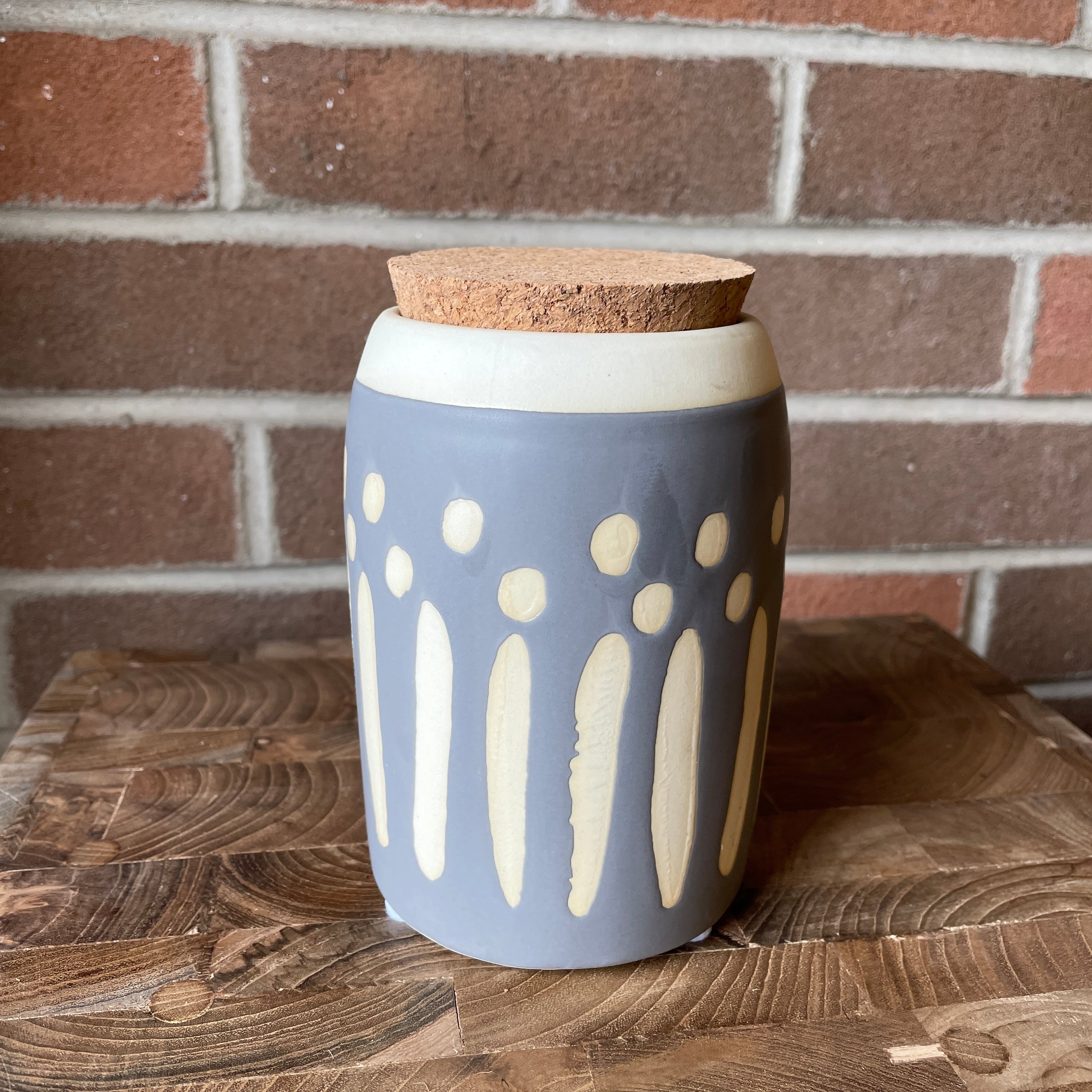 Canister w/ Lid