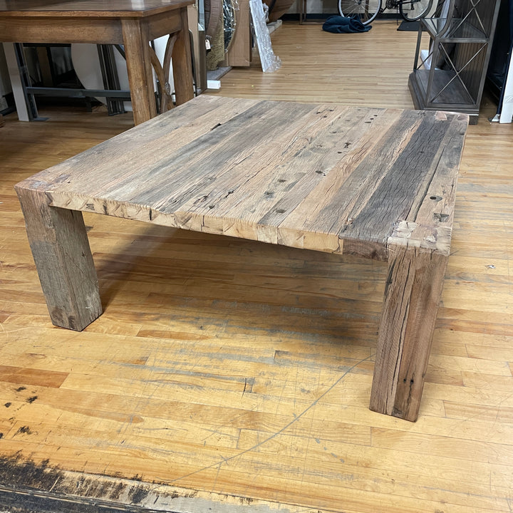 Yuri Cocktail Table