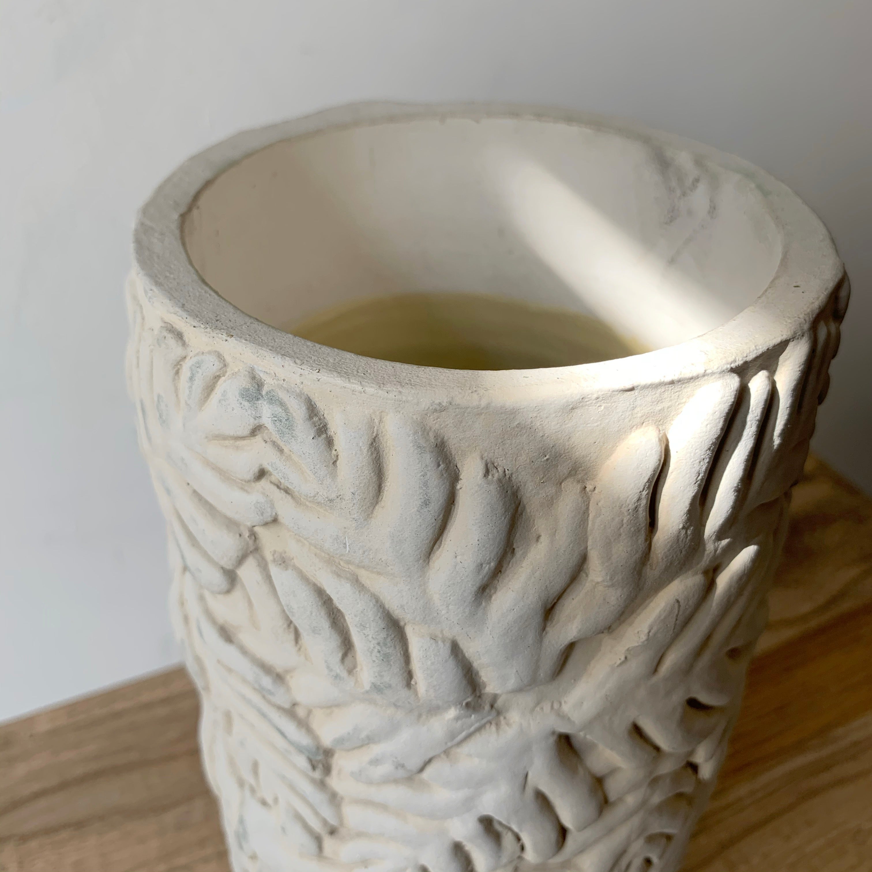 Azalea Vase - Cream